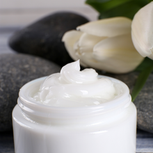 Load image into Gallery viewer, Fade Away Face Cream